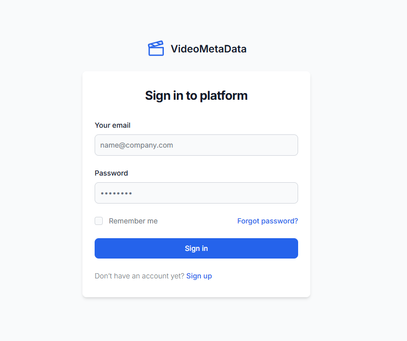 Экран входа в платформу VideoMetaData с доступом по электронной почте/паролю и ссылкой на регистрацию пользователя.